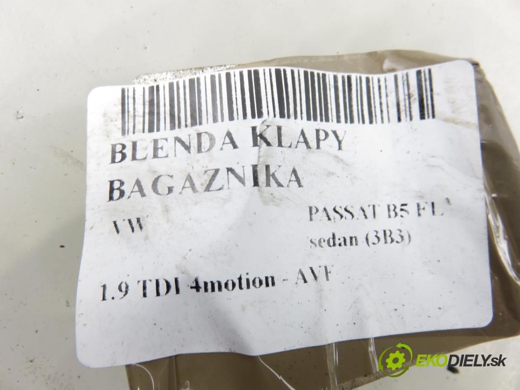 VW PASSAT B5.5 (3B3) SEDAN 2001 96,00 1.9 TDI 4motion - AVF 1896,00 Zadné čelo dverí kufor 3B5827297A
