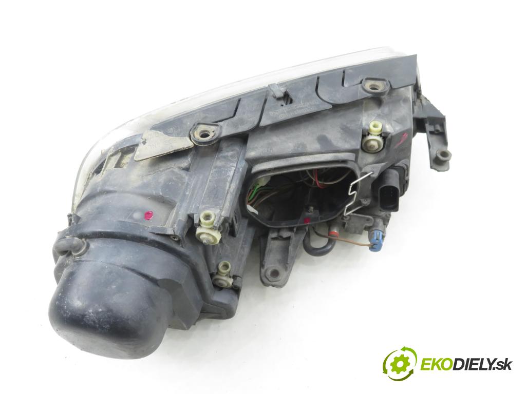 VW PASSAT B5.5 (3B3) SEDAN 2001 96,00 1.9 TDI 4motion - AVF 1896,00 Svetlo LP 3B7941017M