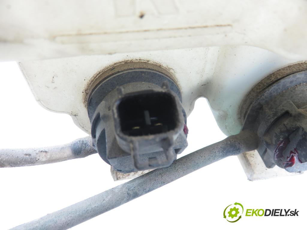 TOYOTA RAV 4 III (_A3_) SUV 2007 112,00 2.0 4WD 152 - 1AZ-FE 1998,00 Nádržka ostrekovačov 060851217 (Kľučka dverí ostatné)