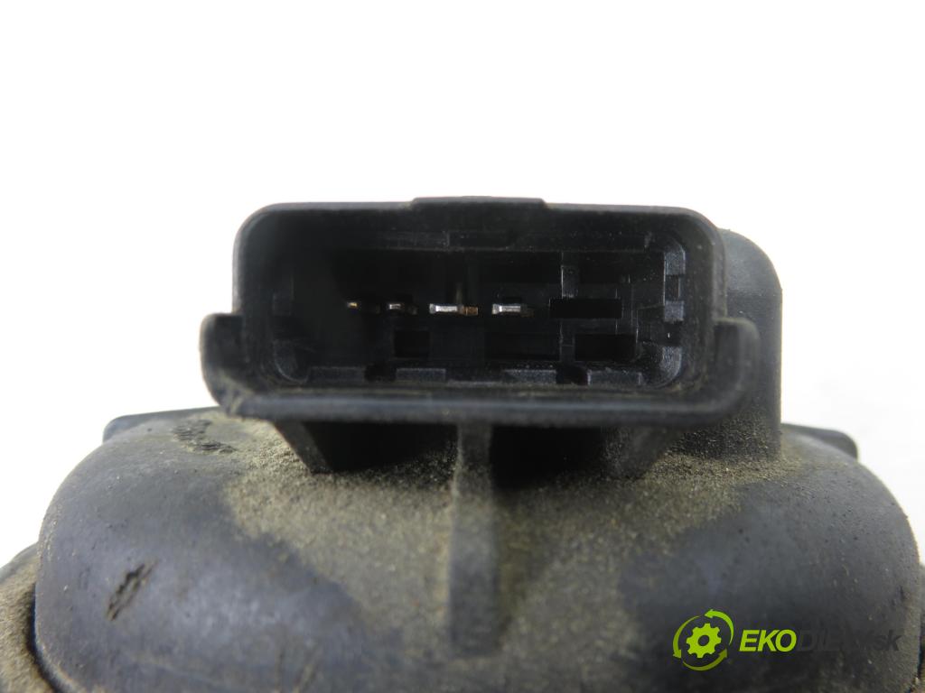 OPEL CORSA C (X01) HB 2004 51,00 1.3 CDTI - Z 13 DT 1248,00 obal filtra paliva 13161902 (Kryt palivového filtru)