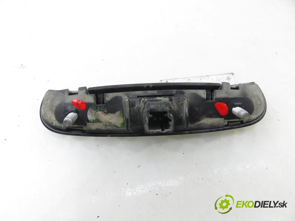 PEUGEOT 307 (3A/C) HB 2002 50,00 1.4 HDi - 8HZ (DV4TD) 1398,00 klika dveří kufr
