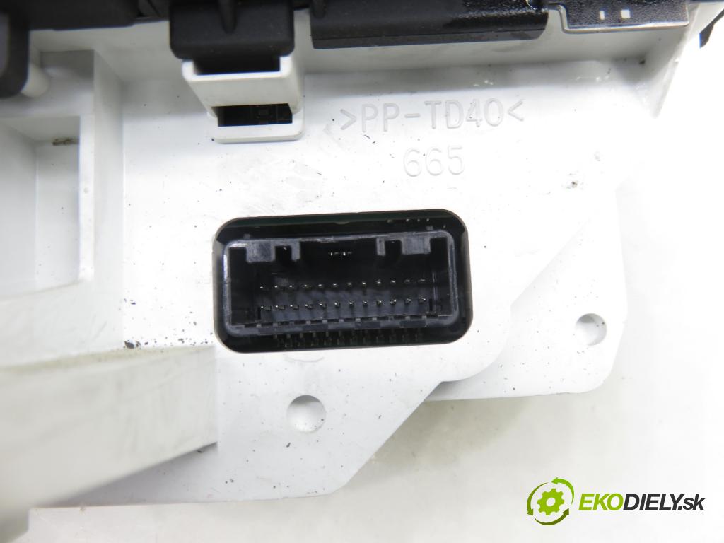 TOYOTA YARIS (_P9_) HB 2008 66,00 1.4 D-4D (NLP90_) - 1ND-TV 1364,00 Prístrojovka elektrický 838000D690D ; MB4573003206