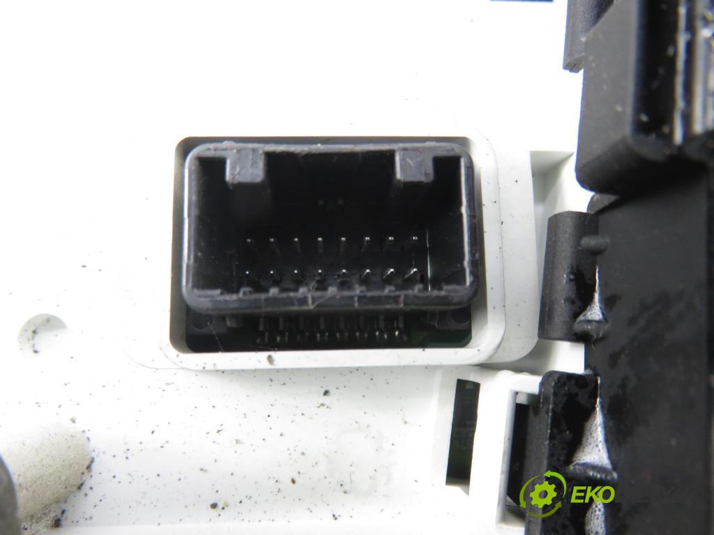 TOYOTA YARIS (_P9_) HB 2008 66,00 1.4 D-4D (NLP90_) - 1ND-TV 1364,00 Prístrojovka elektrický 838000D690D ; MB4573003206