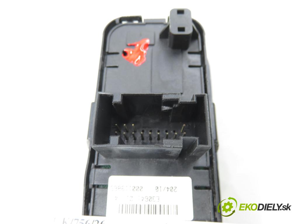 FIAT SCUDO (270_, 272_) BUS 2010 100,00 2.0 D Multijet - RHR 1997,00 Panel ovládaní oken 14012283XT