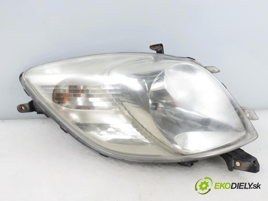 TOYOTA YARIS (_P9_) HB 2008 66,00 1.4 D-4D (NLP90_) - 1ND-TV 1364,00 Svetlo LP 811700D120