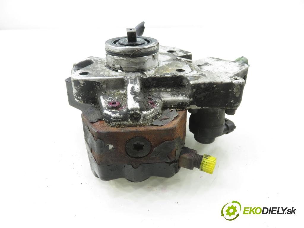 VOLVO V70 II SW (285) KOMBI 2007 136,00 2.4 D5 - D 5244 T4 2400,00 Pumpa vysokého tlaku 30756125 ; 0928400573 ; 0445010111
