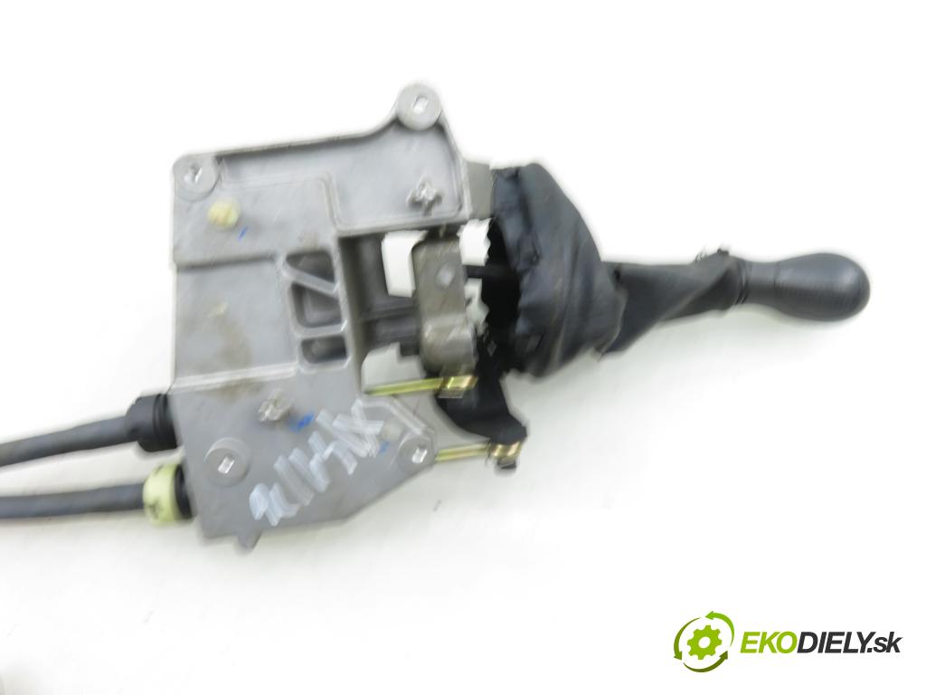 CITROEN XSARA PICASSO (N68) MINIVAN 2000 66,00 2.0 HDi - RHY (DW10TD) 1997,00 ZVEDÁK: 3579601 ; 3355501