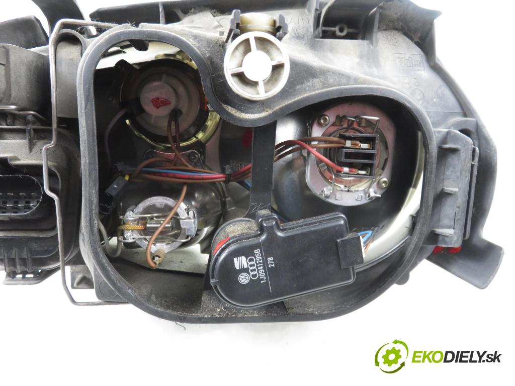 VW GOLF IV (1J1) HB 1998 66,00 1.9 TDI 90 - ALH 1896,00 Svetlo PP 1J1941016C