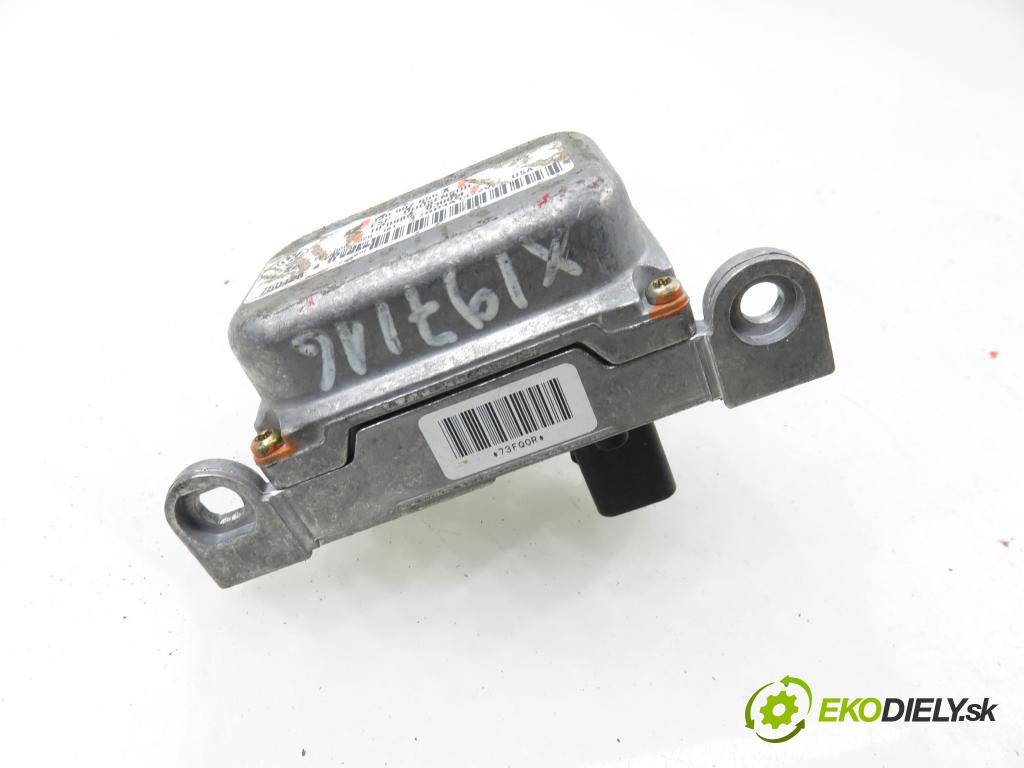 VW GOLF IV (1J1) HB 2002 77,00 1.6 16V - BCB 1598,00 Snímač ESP 1J0907655A ; 10098503064