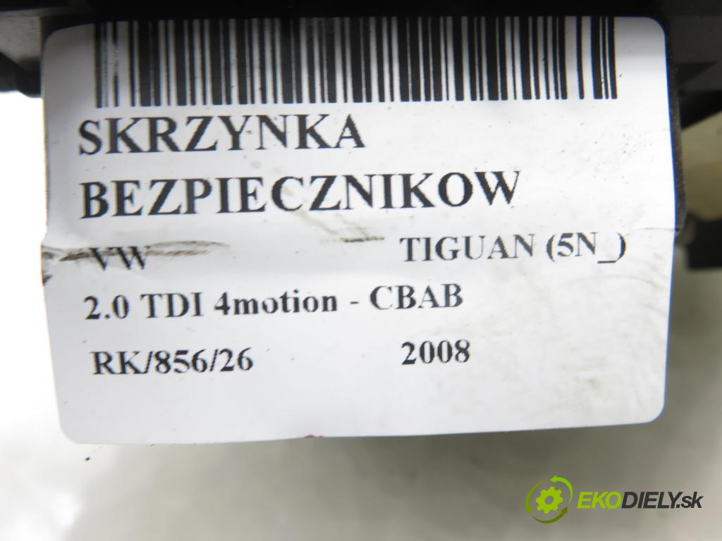 VW TIGUAN (5N_) SUV 2008 103,00 2.0 TDI 4motion - CBAB 1968,00 skříňka POJISTKY: 1K0937808E