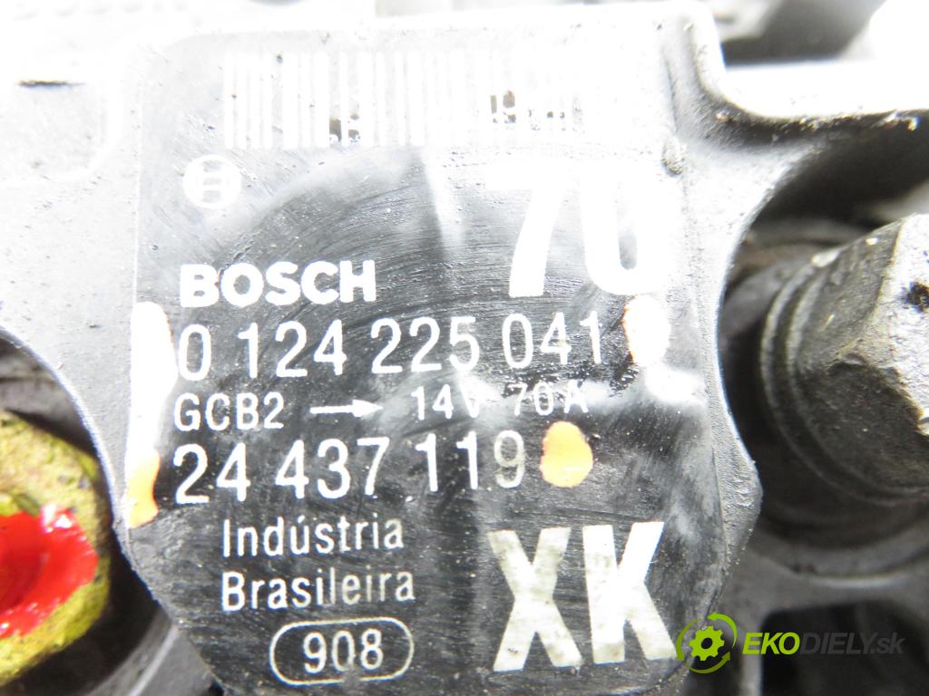 OPEL CORSA C (X01) HB 2000 55,00 1.2 16V 75 - Z 12 XE 1199,00 Alternátor 0124225041 ; 24437119 (Alternátor)