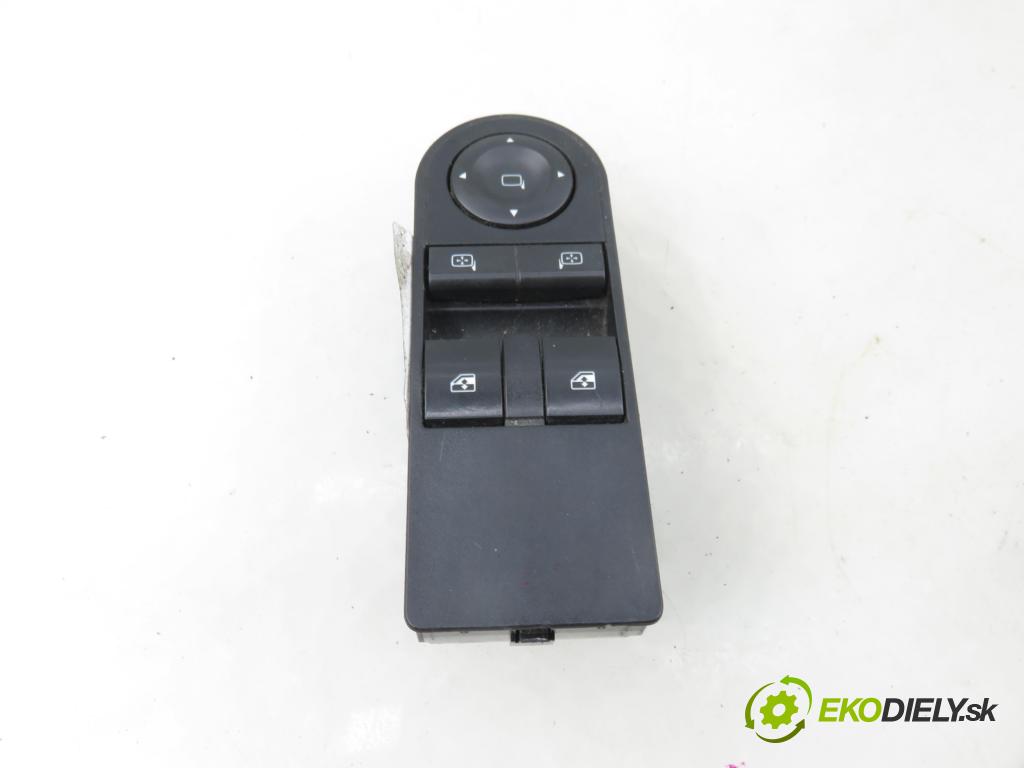 OPEL ASTRA H Kombi (A04) KOMBI 2009 81,00 1.7 CDTI - Z 17 DTJ 1686,00 Panel ovládaní oken 13228706CD