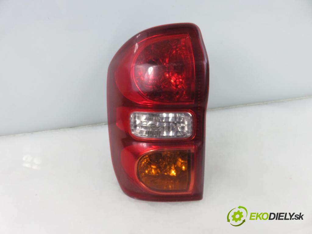 TOYOTA RAV 4 II (_A2_) SUV 2003 85,00 2.0 D-4D 4WD (CLA20_, CLA21_) - 1CD-FTV 1995,00 Svetlo ľavé zadné 