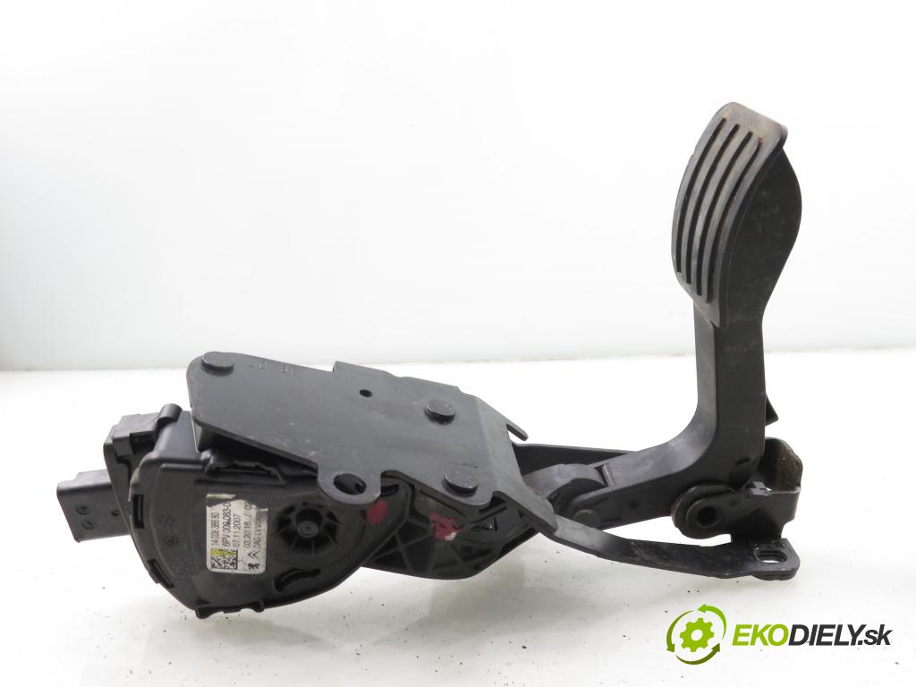 CITROEN C8 (EA_, EB_) MINIVAN 2007 100,00 2.0 HDi 135 - RHR (DW10BTED4) 1997,00 Potenciometer plynu 1400838680 ; 6PV00908309 (Potenciometer plynového pedálu)