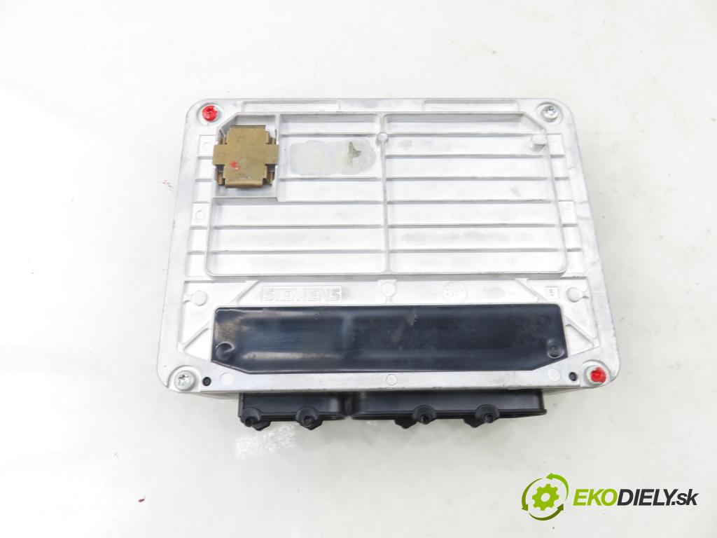 VW PASSAT B5 (3B2) SEDAN 1998 74,00 1.6 - AHL 1595,00 Riadiaca jednotka Motor 5WP433202 ; 3B0907557C