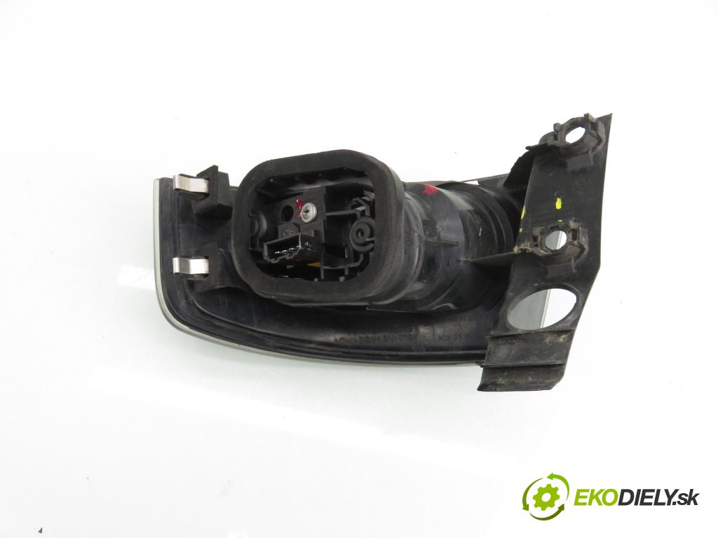 SEAT IBIZA III (6L1) HB 2005 74,00 1.4 16V - AUB 1390,00 Svetlo ľavé zadné 6L6945095D ; 6L6945111G