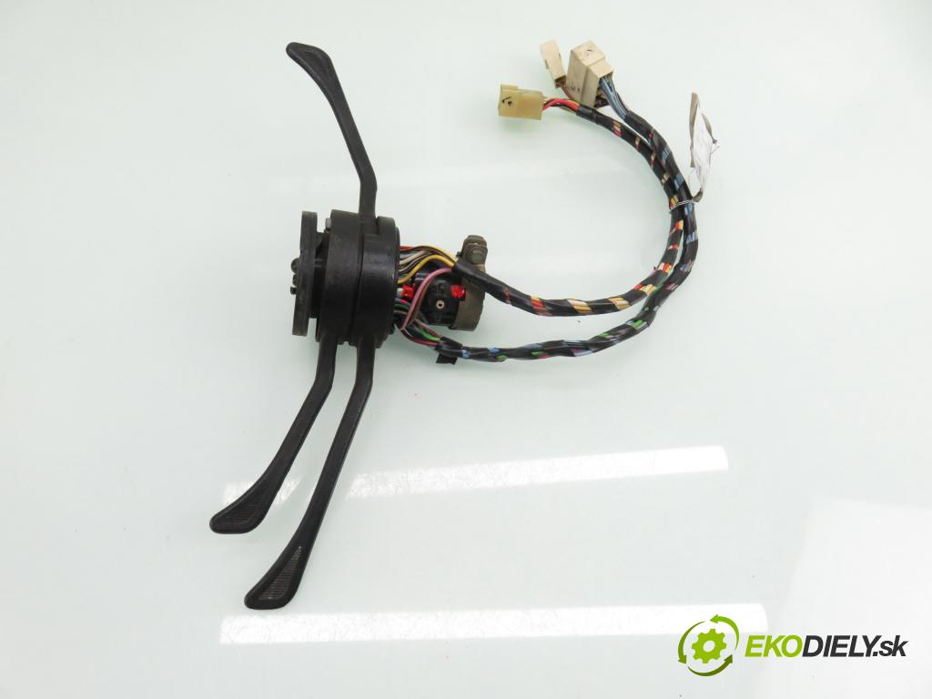 LADA NIVA (2121) TERENOWY 2001 59,00 1700 i 4x4 - BA3 21214 1690,00 páčka/prepínač 21053709310