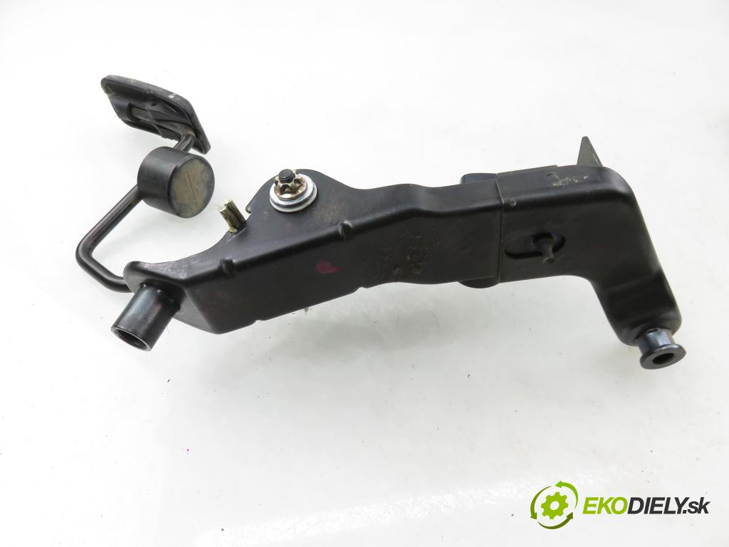 TOYOTA RAV 4 II (_A2_) SUV 2003 85,00 2.0 D-4D 4WD (CLA20_, CLA21_) - 1CD-FTV 1995,00 Potenciometer plynu 8928133010 (Potenciometer plynového pedálu)