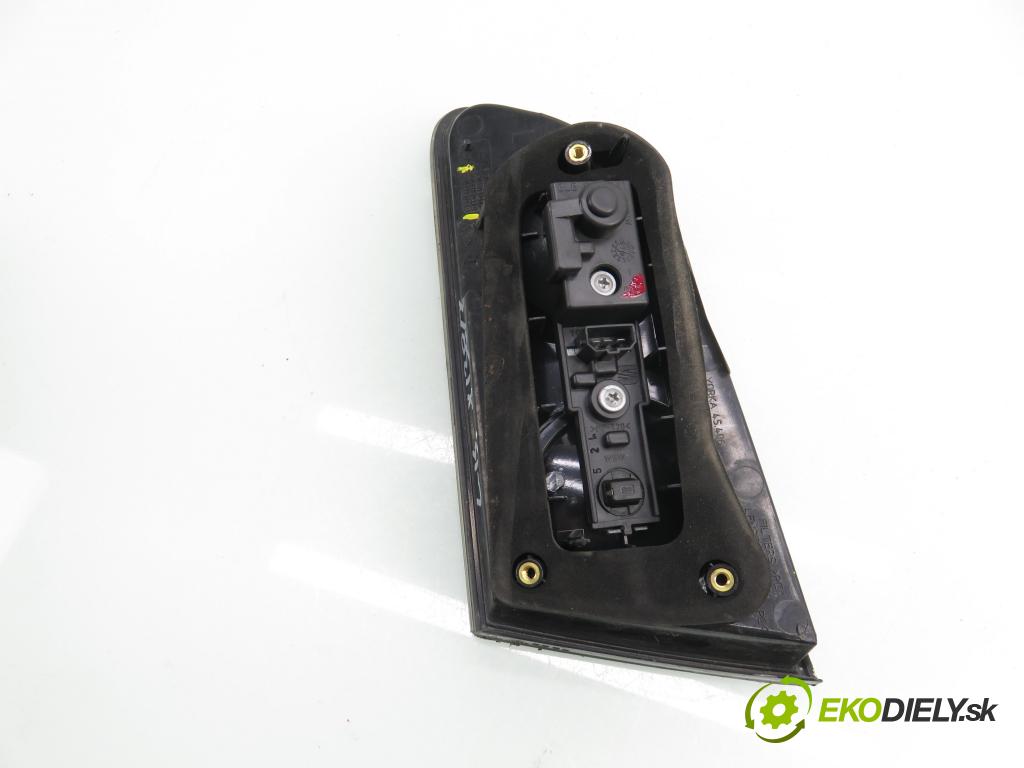 SEAT IBIZA III (6L1) HB 2005 74,00 1.4 16V - AUB 1390,00 Svetlo ľavé zadné kufor 6L6945093D ; 6L6945107B