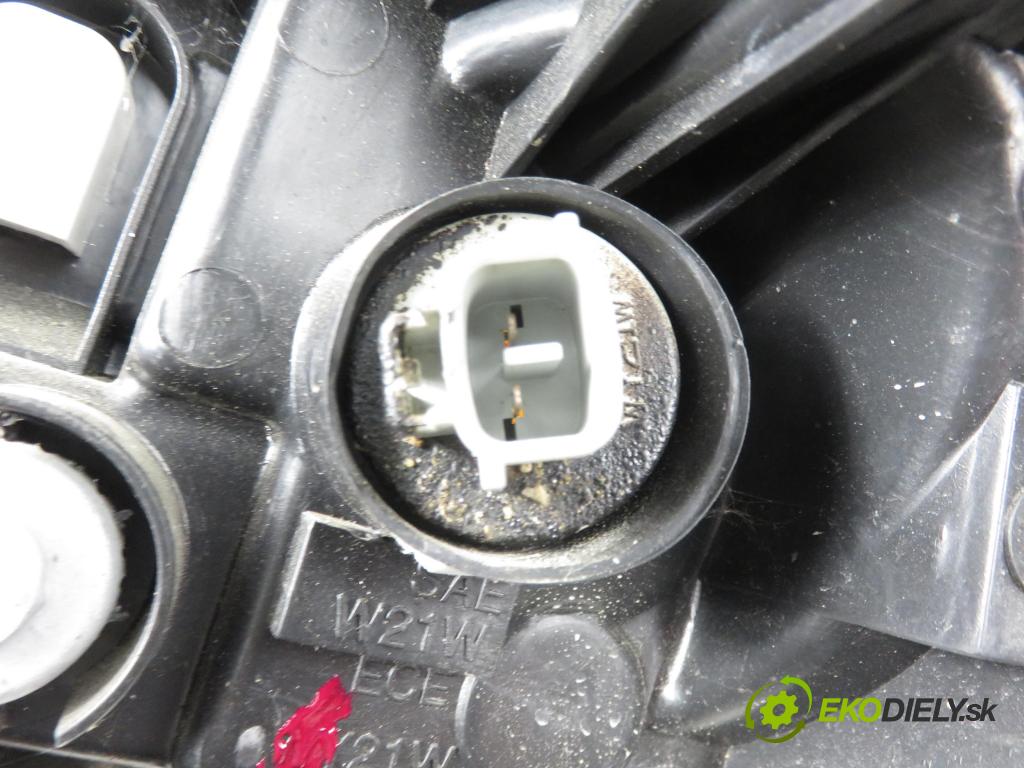 TOYOTA RAV 4 II (_A2_) SUV 2003 85,00 2.0 D-4D 4WD (CLA20_, CLA21_) - 1CD-FTV 1995,00 Svetlo PP