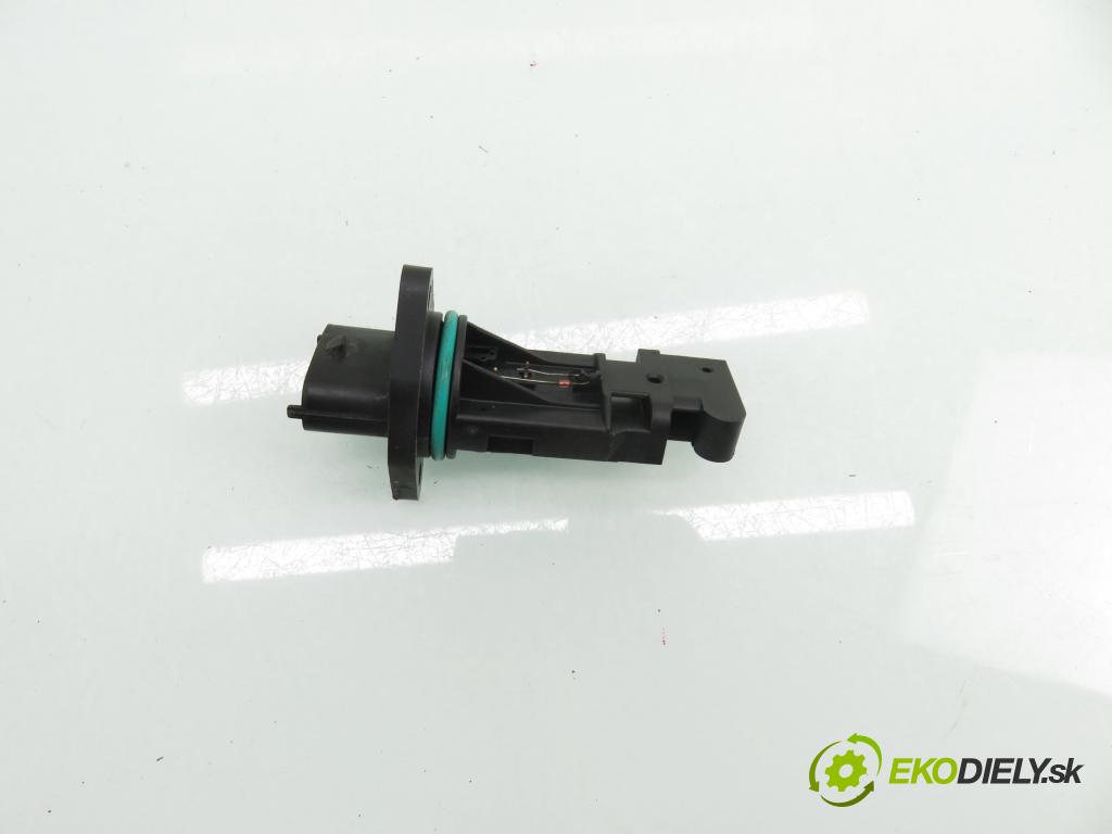 LADA NIVA (2121) TERENOWY 2001 59,00 1700 i 4x4 - BA3 21214 1690,00 váha vzduchu vzduchu F00C2G2044