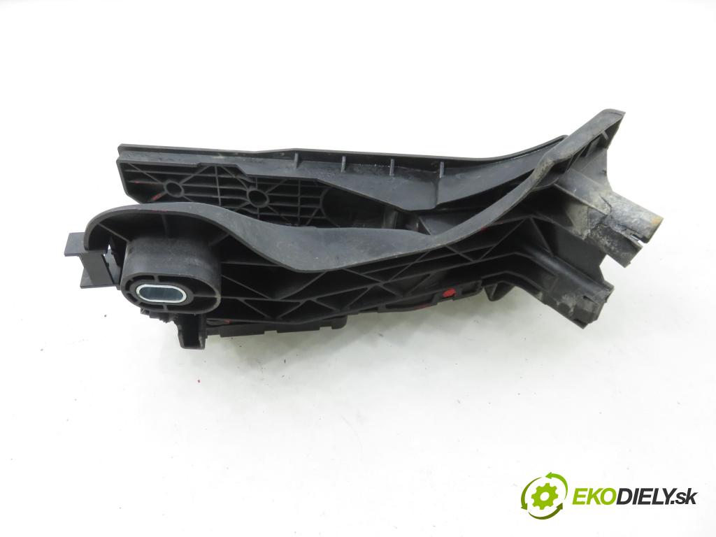 VW TOURAN (1T1, 1T2) MINIVAN 2008 125,00 2.0 TDI - BMN 1968,00 Potenciometer plynu 1T1721503H ; 6PV00868900 (Potenciometer plynového pedálu)