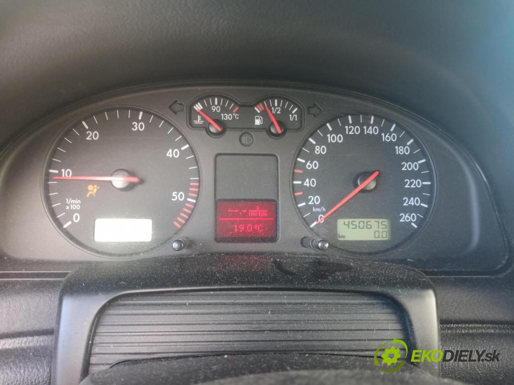 VW PASSAT B5 Variant (3B5) KOMBI 1999 85,00 1.9 TDI - AJM 1896,00 Prístrojovka elektrický 3B0920822A