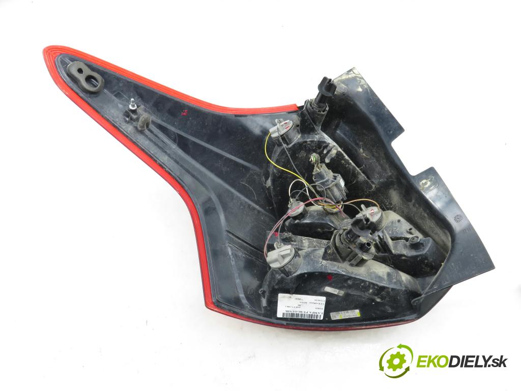 FORD FOCUS III HB 2014 74,00 1.0 EcoBoost - M2DA 998,00 Svetlo pravé zadné BM5113404AK