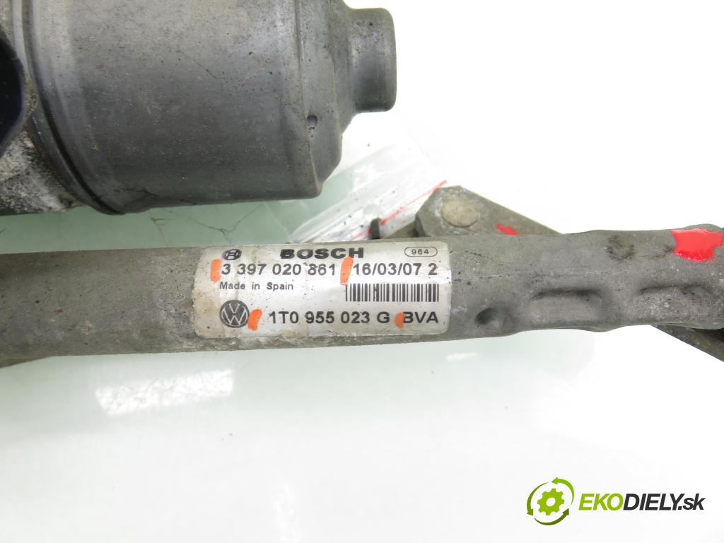 VW TOURAN (1T1, 1T2) MINIVAN 2008 125,00 2.0 TDI - BMN 1968,00 Motorček stieračov 1397220501 ; 1T0955119D ; 3397020861