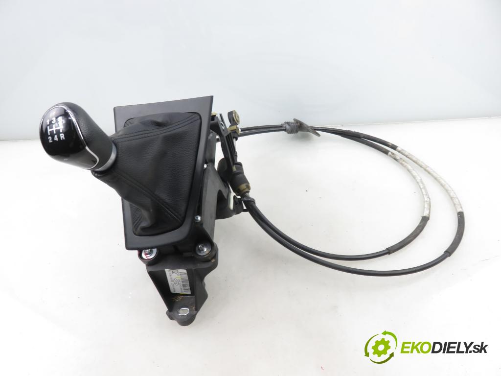 FORD FOCUS III HB 2014 74,00 1.0 EcoBoost - M2DA 998,00 ZVEDÁK: BV6R7C453AAD