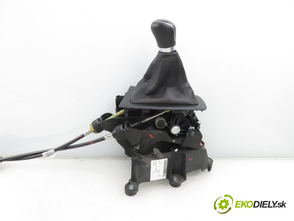 FORD FOCUS III HB 2014 74,00 1.0 EcoBoost - M2DA 998,00 ZVEDÁK: BV6R7C453AAD