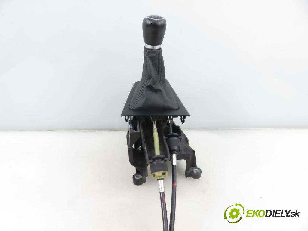 FORD FOCUS III HB 2014 74,00 1.0 EcoBoost - M2DA 998,00 ZVEDÁK: BV6R7C453AAD
