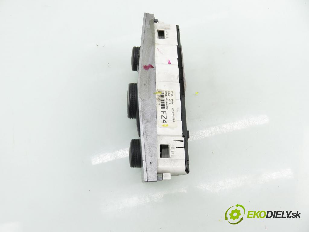 OPEL ASTRA H Kombi (A04) KOMBI 2009 81,00 1.7 CDTI - Z 17 DTJ 1686,00 Panel kúrenia KLIMATIZACE: 13308174 ; 13308174FZ4