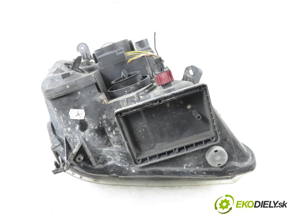 OPEL MERIVA A nadwozie wielkoprzestrzenne (MPV) (X03) HB 2003 77,00 1.6 16V 105 - Z 16 XEP 1598,00 světlo LP 93321052GL