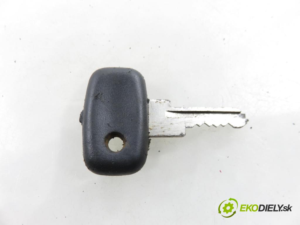LADA NIVA (2121) TERENOWY 2001 59,00 1700 i 4x4 - BA3 21214 1690,00 spinačka 21013704000 (Spínacia skrinka)