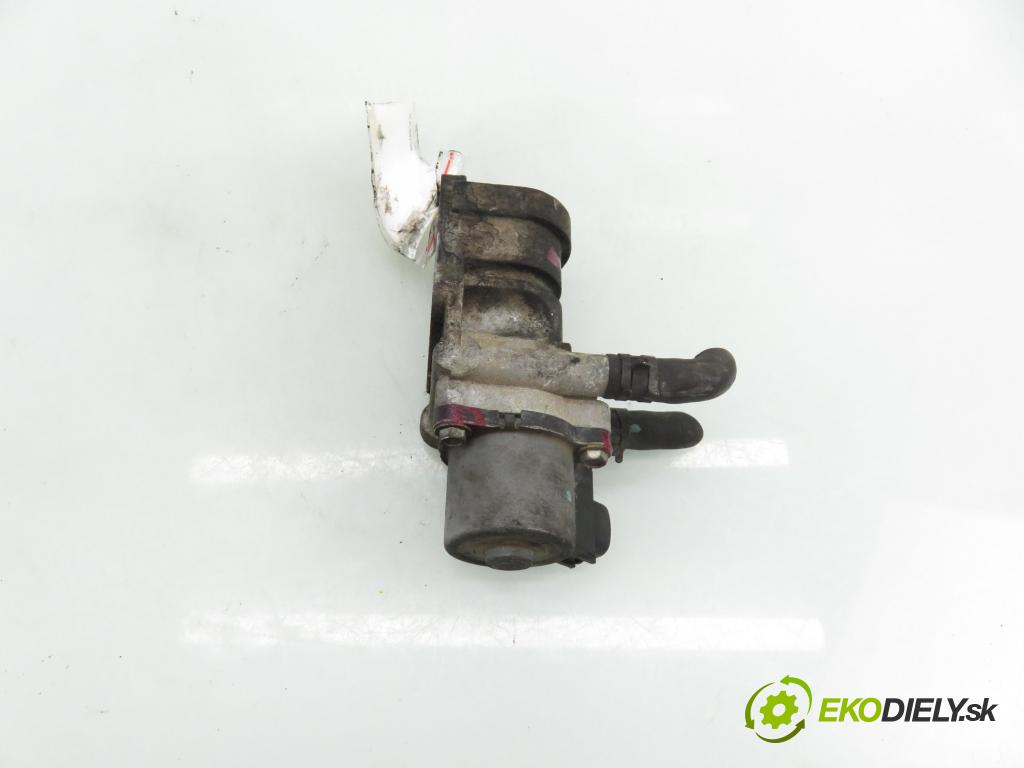 TOYOTA COROLLA Verso (ZER_, ZZE12_, R1_) MINIVAN 2005 85,00 2.0 D-4D (CUR10_) - 1CD-FTV 1995,00 VENTIL EGR 2562027090 ; 1350008110