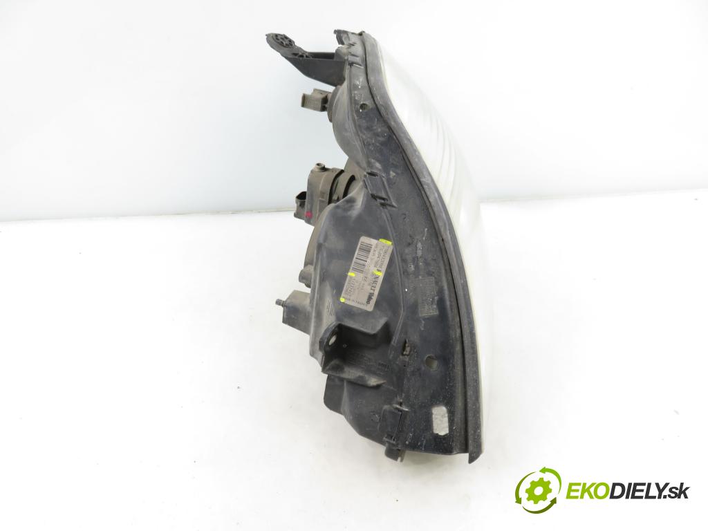 RENAULT SCENIC I (JA0/1_) MINIVAN 2001 75,00 1.9 dCi 102 - F9Q 732 1870,00 Svetlo LP 7700432098 ; 7701047604 ; 89002988