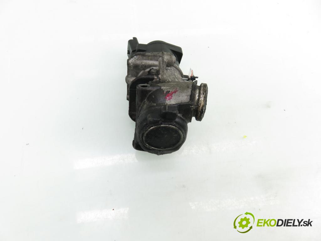 VOLVO S40 II (MS) SEDAN 2006 81,00 1.6 D - D 4164 T 1560,00 VENTIL EGR 9685640480 ; 216046799
