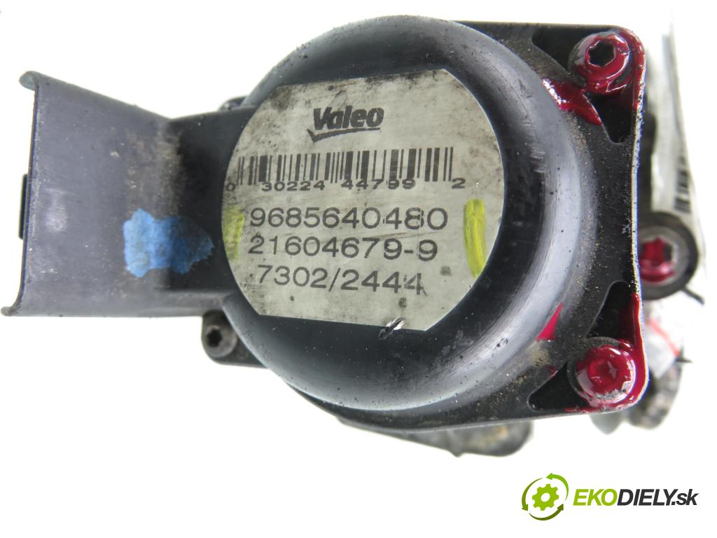 VOLVO S40 II (MS) SEDAN 2006 81,00 1.6 D - D 4164 T 1560,00 VENTIL EGR 9685640480 ; 216046799