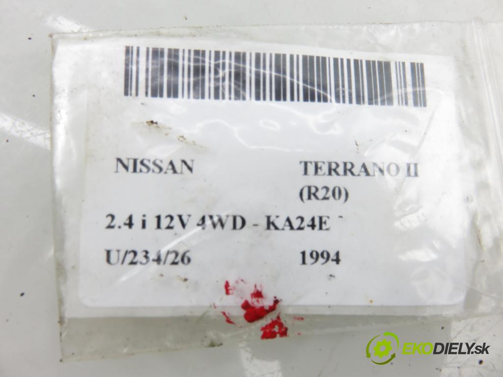 NISSAN TERRANO II (R20) TERENOWY 1994 91,00 2.4 i 12V 4WD 124 - KA24E 2389,00 TYČ: stabilizátora ZADNÍ: