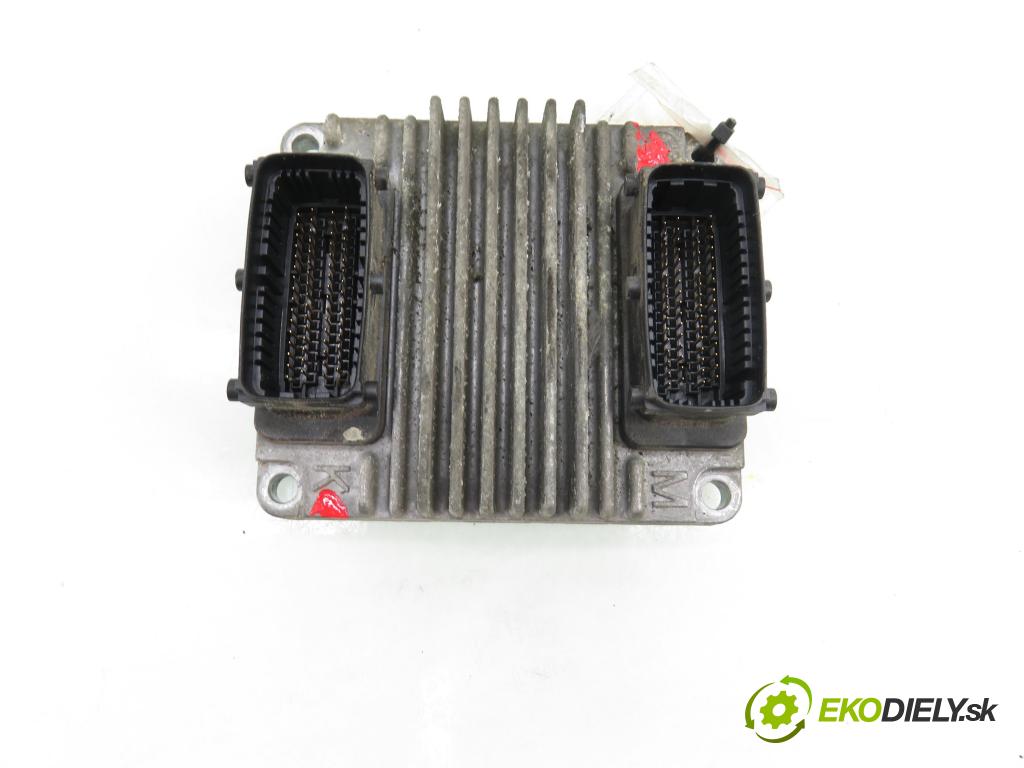 OPEL MERIVA A nadwozie wielkoprzestrzenne (MPV) (X03) HB 2003 77,00 1.6 16V 105 - Z 16 XEP 1598,00 Riadiaca jednotka Motor 12214810