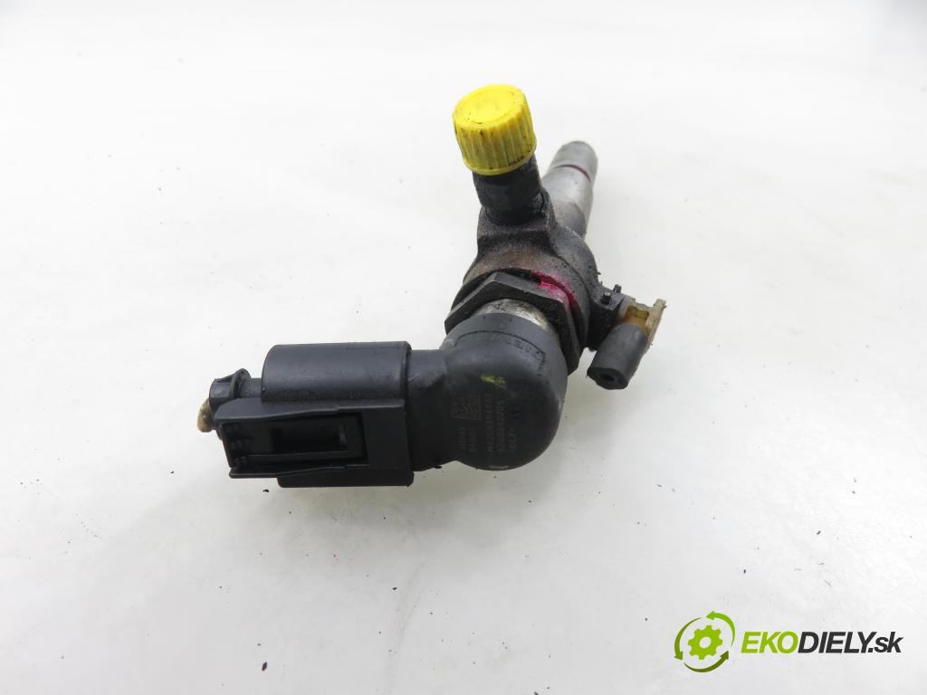 RENAULT MEGANE II (BM0/1_, CM0/1_) HB 2008 78,00 1.5 dCi - K9K 732 1461,00 vstrekovač 8200842205 ; 8200294788 (Vstrekovač paliva)