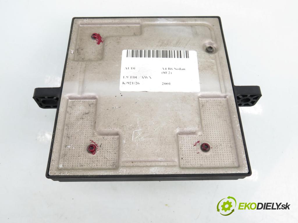 AUDI A4 (8E2, B6) SEDAN 2001 96,00 1.9 TDI - AWX 1896,00 Riadiaca jednotka svetlá 8E0907279B
