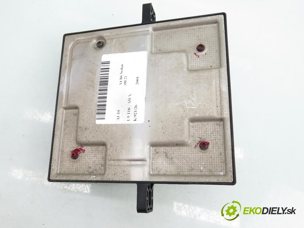 AUDI A4 (8E2, B6) SEDAN 2001 96,00 1.9 TDI - AWX 1896,00 Riadiaca jednotka svetlá 8E0907279B