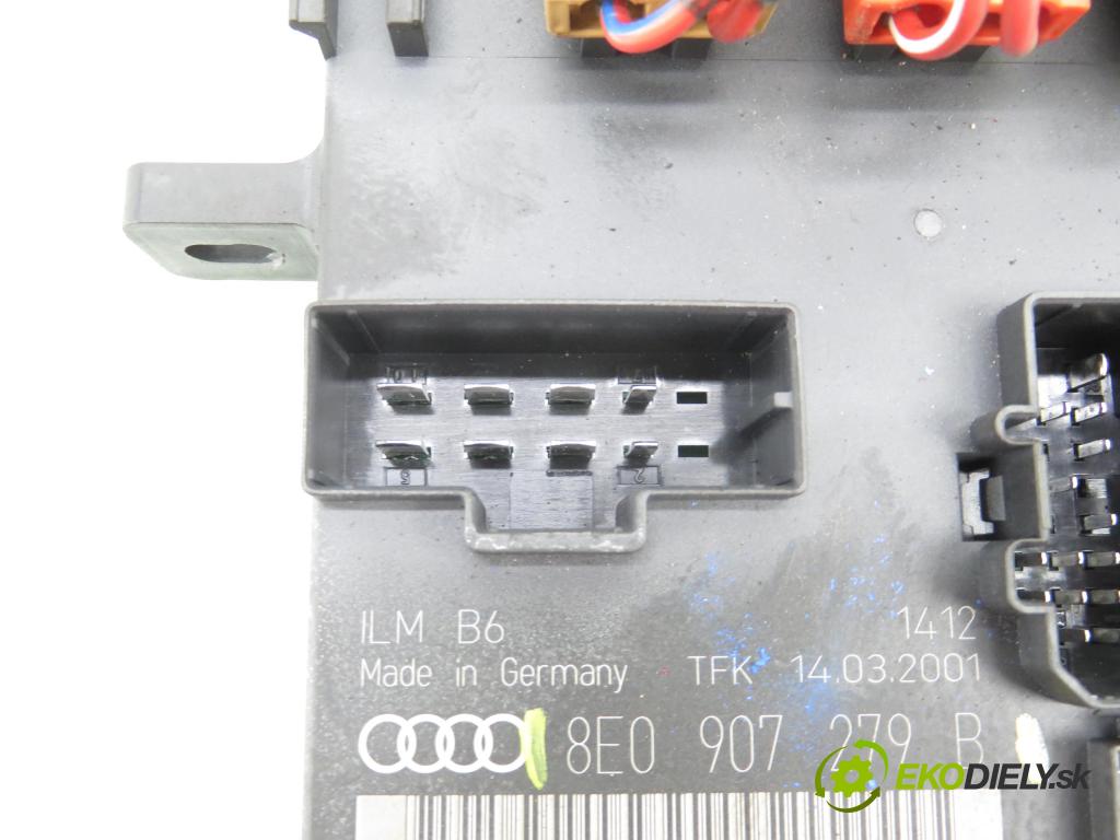 AUDI A4 (8E2, B6) SEDAN 2001 96,00 1.9 TDI - AWX 1896,00 Riadiaca jednotka svetlá 8E0907279B