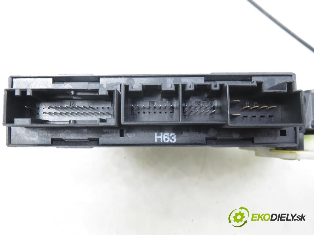 AUDI A4 (8E2, B6) SEDAN 2001 96,00 1.9 TDI - AWX 1896,00 mechanismus oken 8E1959801B ; 5WK47002ABF