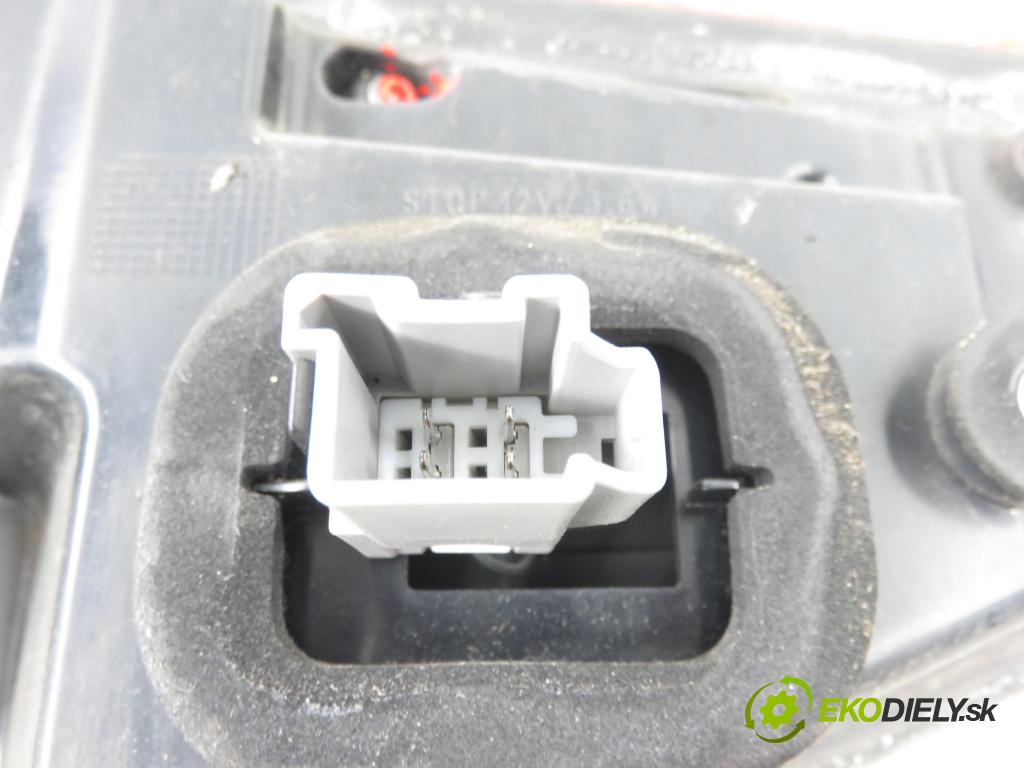 FORD S-MAX (WA6) MINIVAN 2010 103,00 2.0 TDCi - UFWA 1997,00 Svetlo ľavé zadné