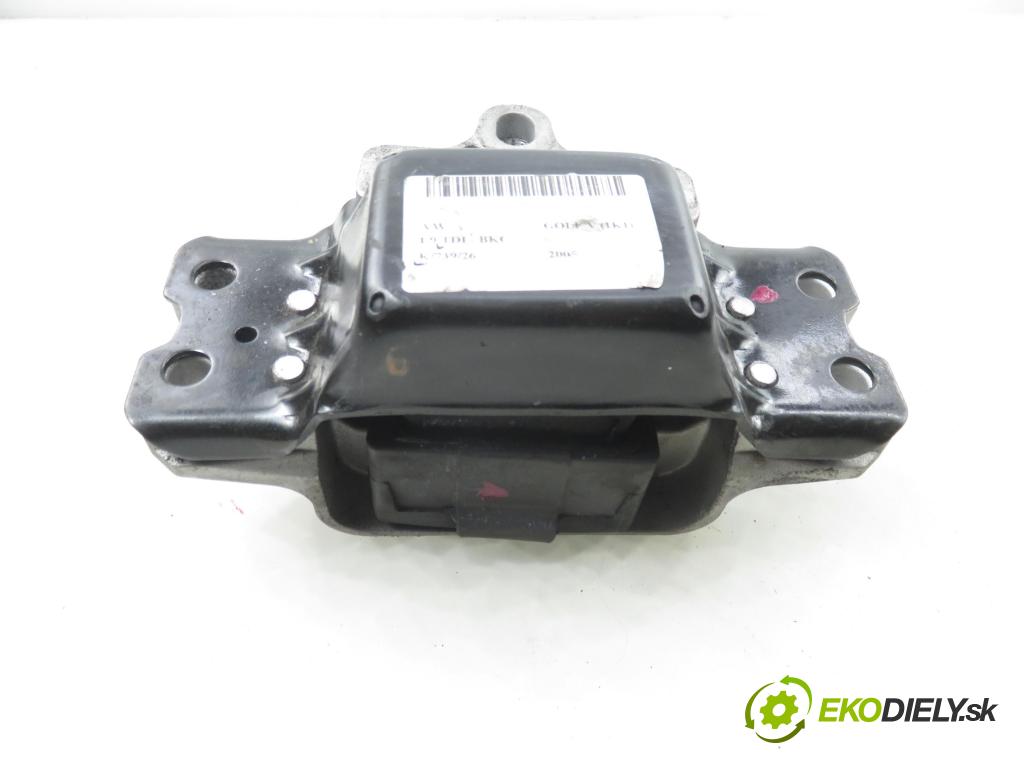 VW GOLF V (1K1) HB 2005 77,00 1.9 TDI PD 105 - BKC 1896,00 AirBag Motor