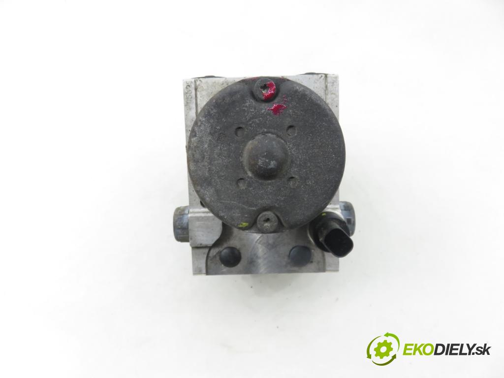 AUDI A4 (8E2, B6) SEDAN 2001 96,00 1.9 TDI - AWX 1896,00 Pumpa ABS 0265950011 ; 8E0614517 ; 0265225048 (Pumpa ABS)