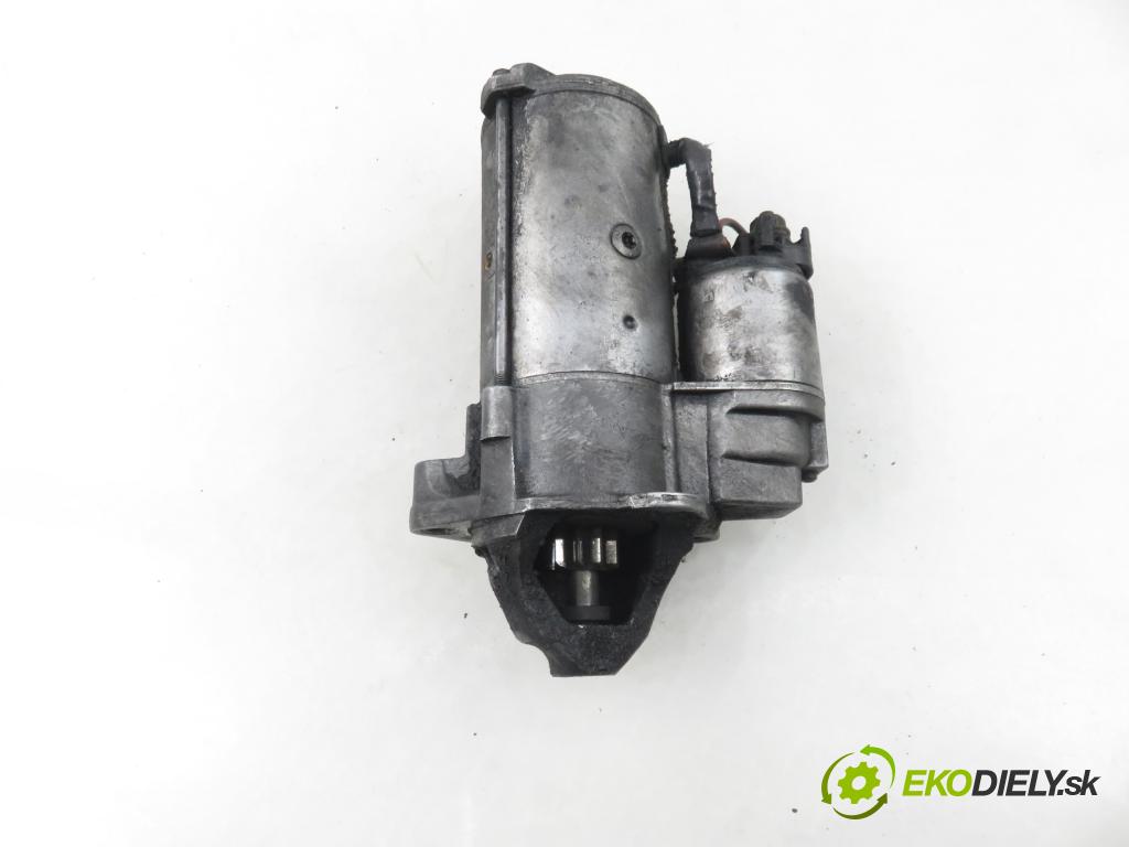 AUDI A4 (8E2, B6) SEDAN 2001 96,00 1.9 TDI - AWX 1896,00 startér 068911024E ; D7R33 (Startér)